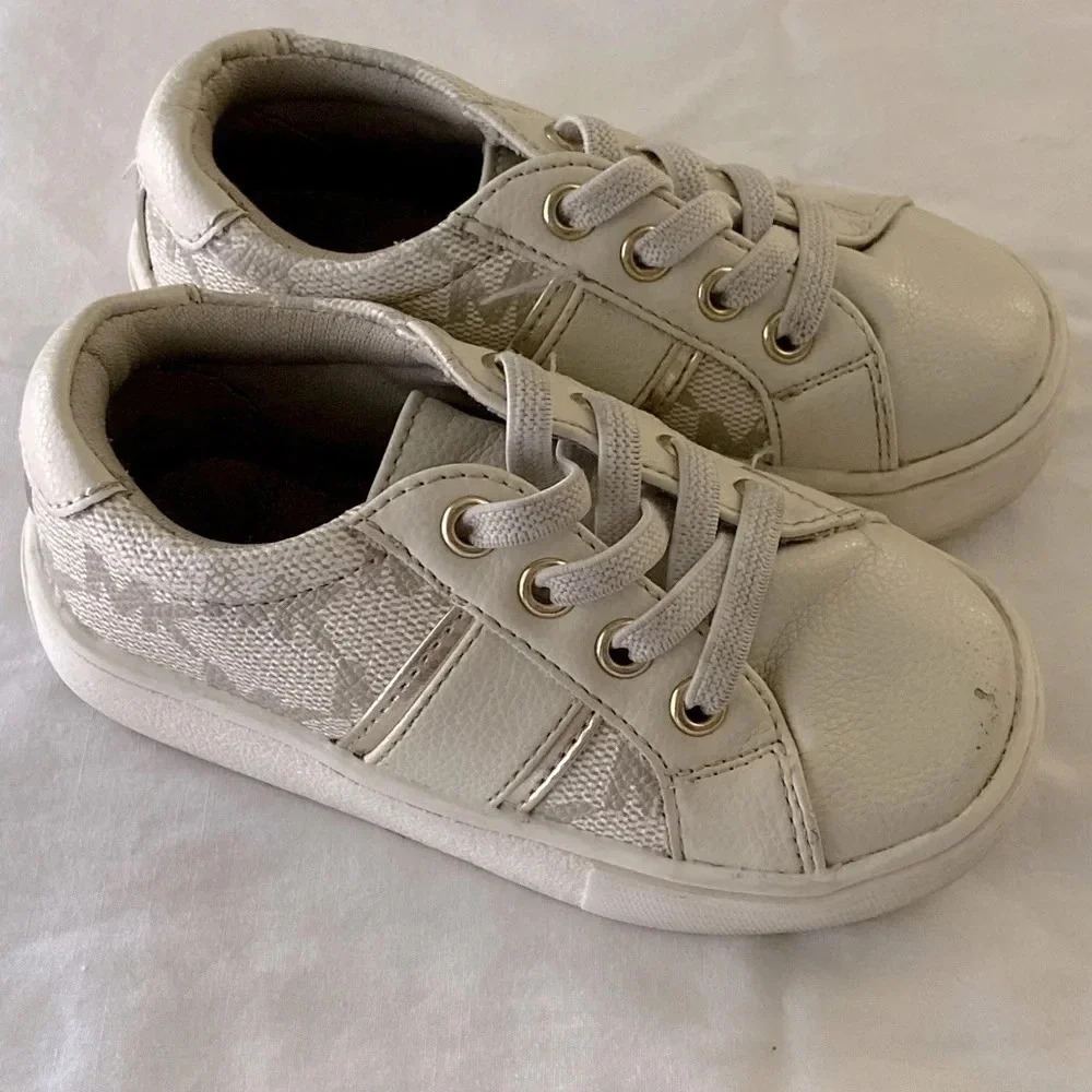 💛 Baby Girl Michael KORS Gold Signature Logo Sneaker Sz 5 Infant toddler